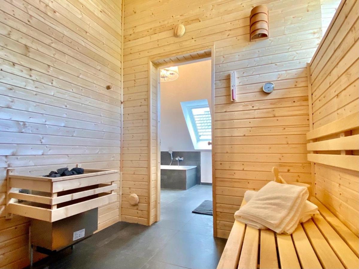 Ferienhaus Moin. Am Harkebruegger See Mit Sauna Barssel  Exterior photo